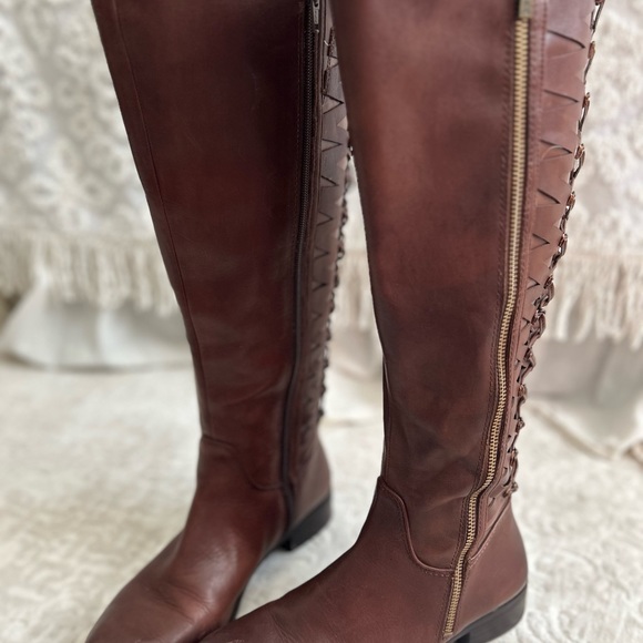 Gianni Bini Boot Knee High and Side Zipper color Brown shoes Size 8MW - Picture 14 of 16